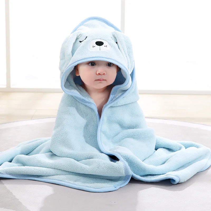 Serviette à Capuche pour Bébé – Douceur et Confort en Velours Corail