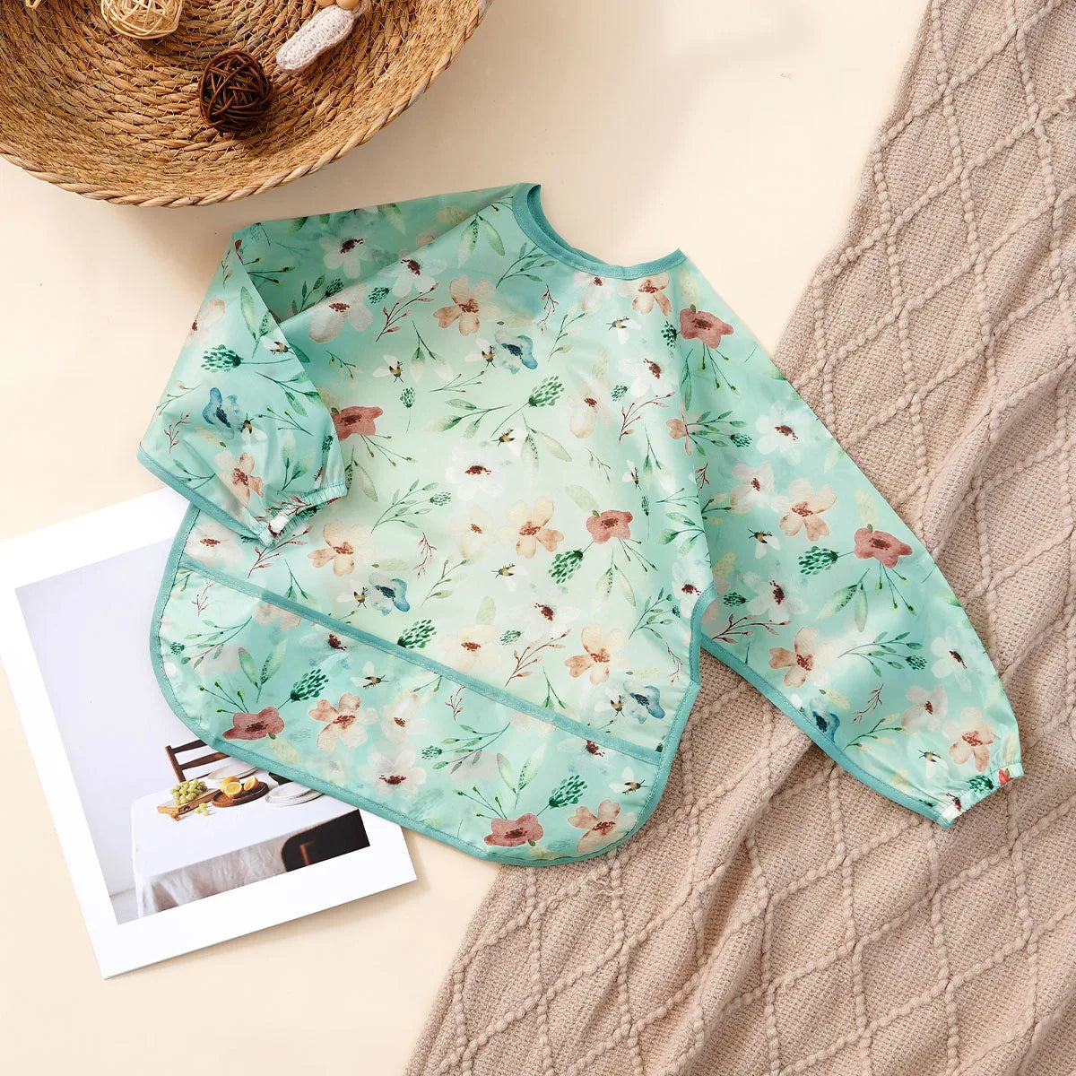 Bavoir Imperméable & Résistant aux Taches – Protection Totale pour Bébé
